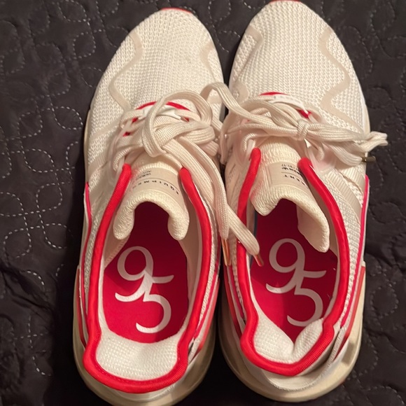 Adidas original NMD R1 Boost size 11 - Picture 5 of 6